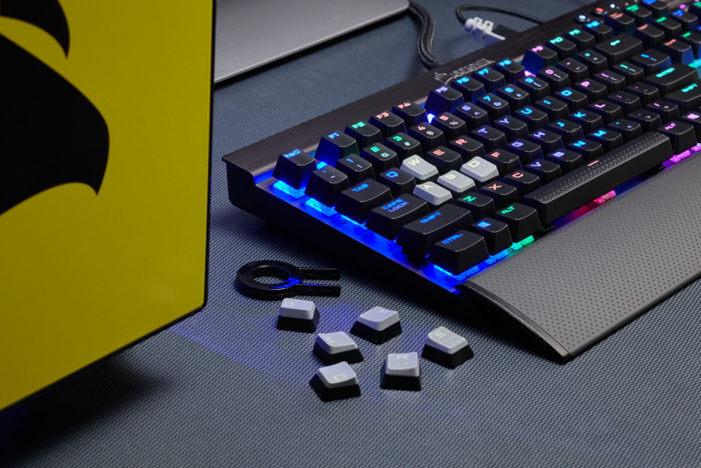 K70_LUX_RGB_07