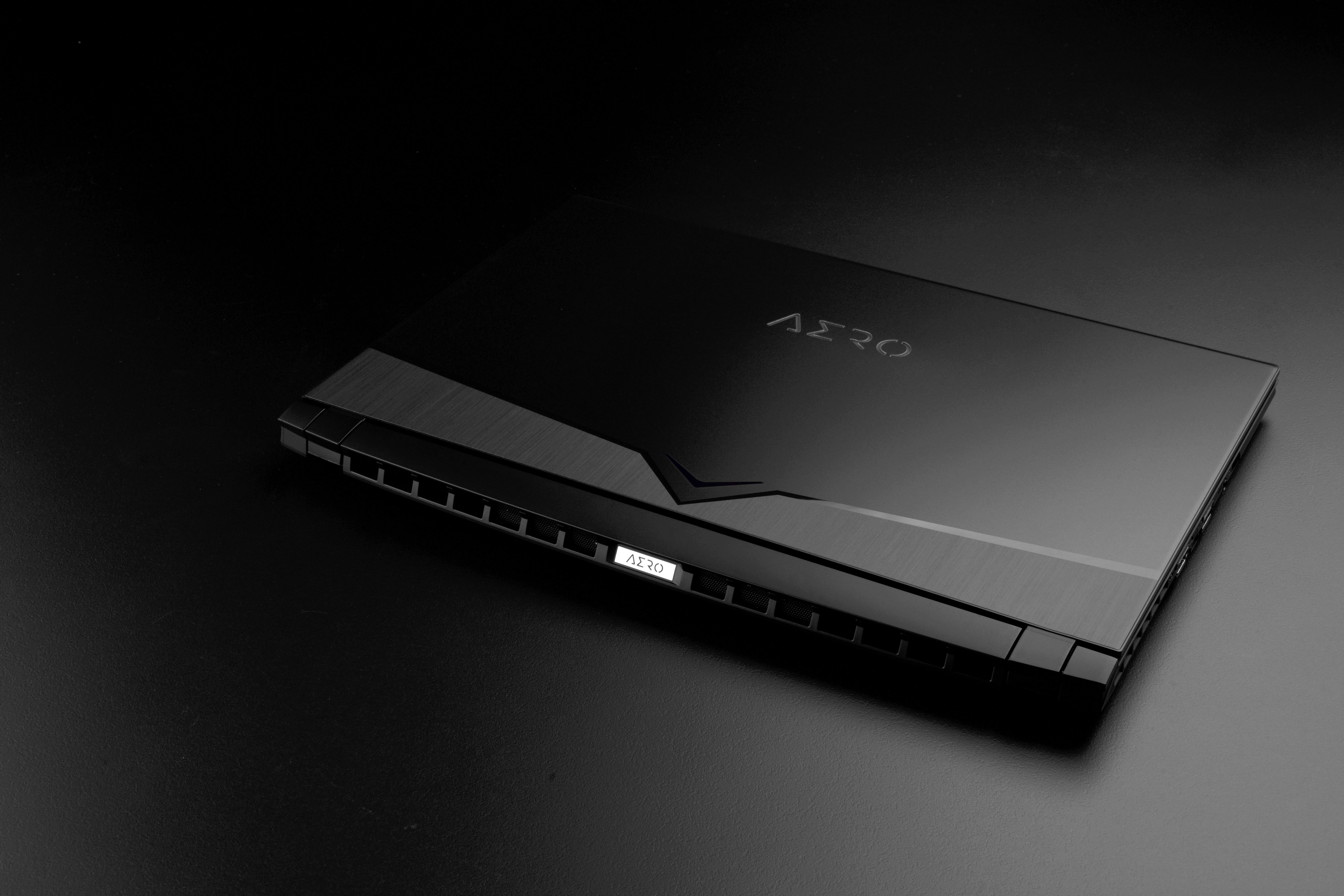 gigabyte aero 15 oled