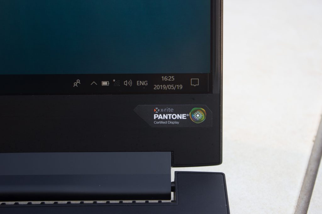 pantone certified display