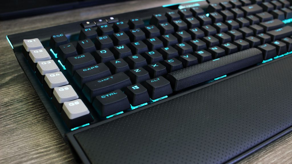 K95 RGB Platinum XT with blue LED